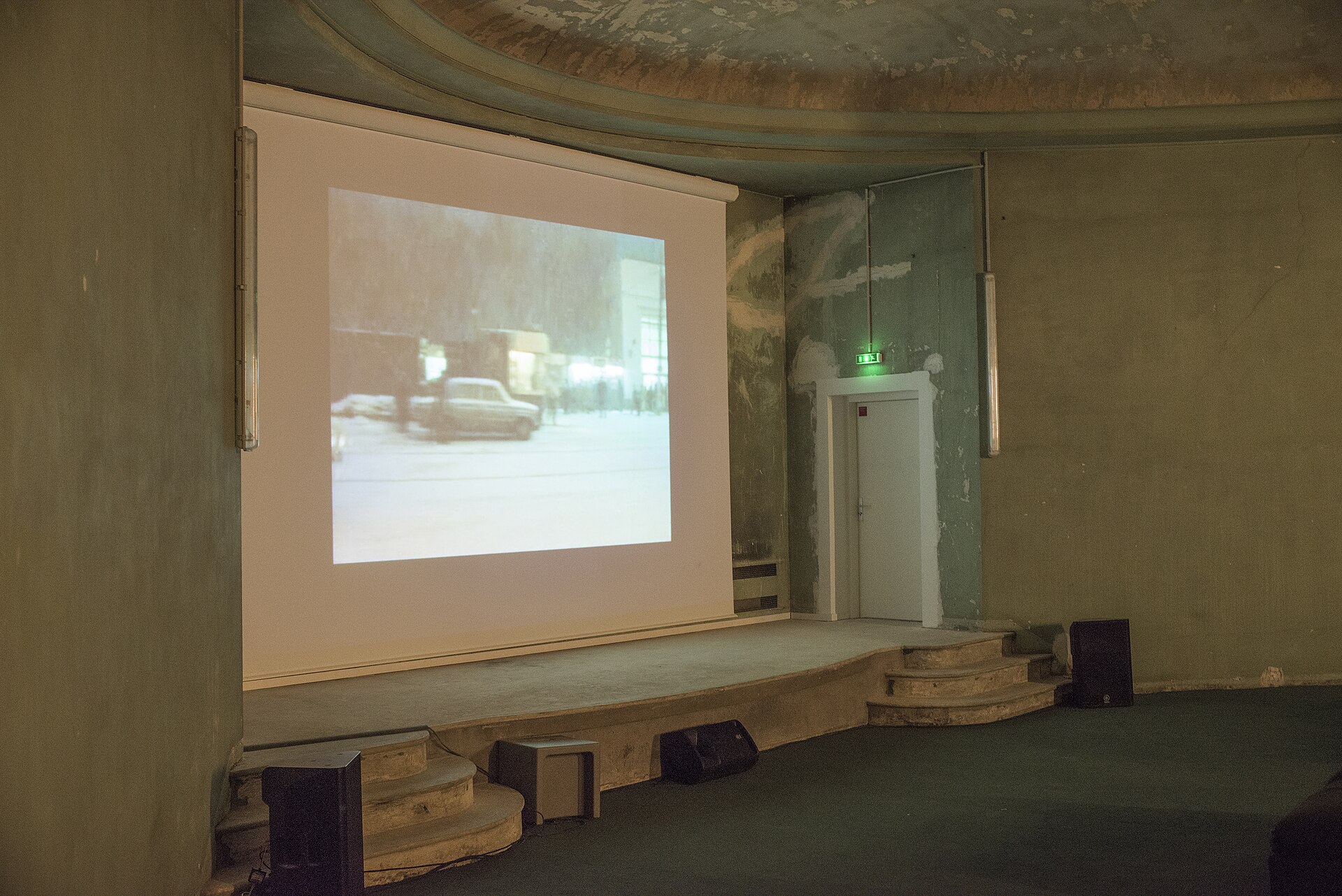 SALLE DE PROJECTION ENTRE-SOL PALAIS TOKYO